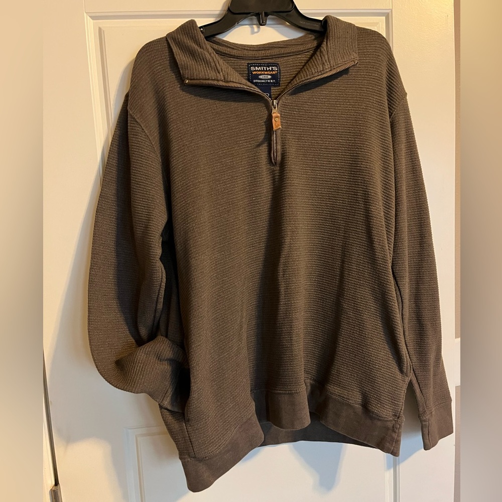 Men’s brown pullover